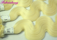 O cabelo louro da onda do corpo do Virgin/coloriu o Weave brasileiro do cabelo humano do fechamento das extensões do cabelo
